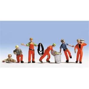  Noch 15032 Council Workmen with Accessories (6): Toys 