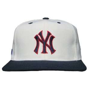  Vintage New York Yankees MLB Snapback Hat Cap   Ivory 