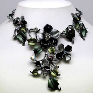 Black Enamel Flower Crystal Necklace Earrings Set s732  