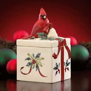  Lenox Winter Greetings Cardinal Covered Candy Dish 