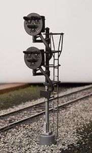 ATL239 HO Type G Bi Directional Target Railroad Signal  