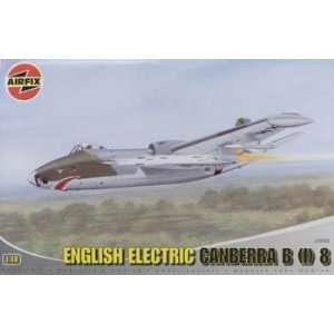  Airfix   1/48 English Electric Canberra B (I) 8 (Plastic Model 