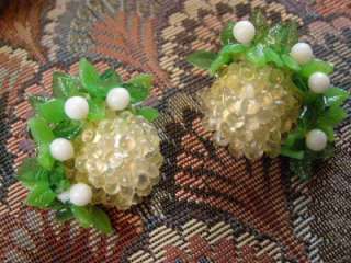 Vintage Estate Sugar White Raspberry Beaded Flower Fruit Necklace 