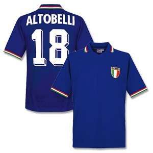    1982 Italy Home Retro Shirt + Altobelli No. 18: Sports & Outdoors