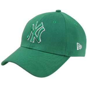   : New Era New York Yankees Hooley Flex Hat   Green: Sports & Outdoors
