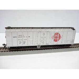    Swift Premium Reefer #4244 HO Scale by Bachmann Toys & Games