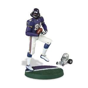  Re  Plays NFL Series 3  Randy Moss: Toys & Games