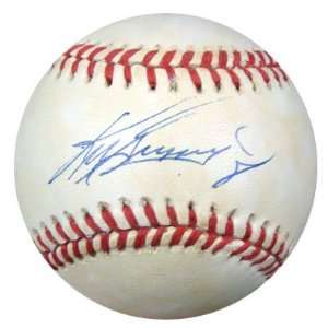  Ken Griffey Jr. Autographed Baseball   AL PSA DNA #L86124 