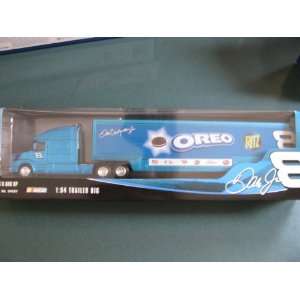   Trailer Transporter Semi Tractor Rig Truck 1/64 Scale Winners Circle