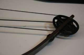 Point Blank Classic Compound Bow. 60 string, 60 70 draw lenght, 30 