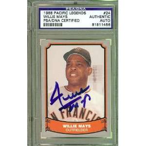 Willie Mays Autographed 1988 Pacific Legends Card PSA/DNA Slabbed 