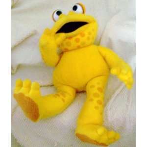  20 Talking Playskool Yellow Frog Doll Toy: Toys & Games