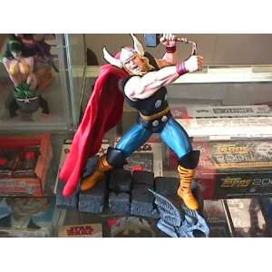  THOR 8 Resin Statue By Diamond Select Toys: Toys & Games