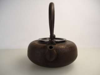 Antique Signed Japanese Cast Iron & Bronze Tetsubin Tea Kettle Pot 
