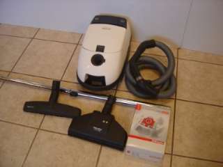 Miele S3011 Vacuum Cleaning System  