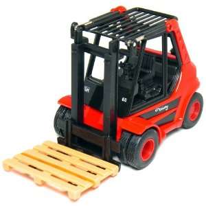  Die cast Fork Lift Truck, Pull Back Action (Red): Toys 