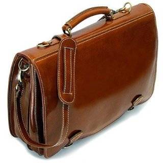  STORIA   Italian Leather Messenger Bag: Clothing