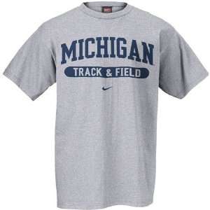  Nike Michigan Wolverines Ash Track & Field T shirt: Sports 