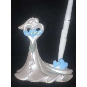  Bride and Groom with Blue Calla Lily Bouquet Pen Set: Kitchen & Dining