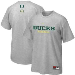  Nike Oregon Ducks Ash Baseball Practice T shirt: Sports 