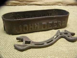Vintage Iron John Deere Tractor Toolbox > Antique Old  