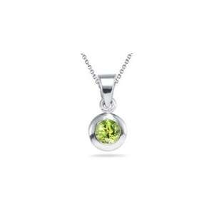  0.27 Cts Peridot Solitaire Pendant in Silver Jewelry
