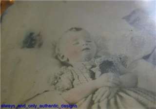 POST MORTEM AMBROTYPE SAD DECEASED BABY w/ TOYS HOLDING FLOWERS  NO 
