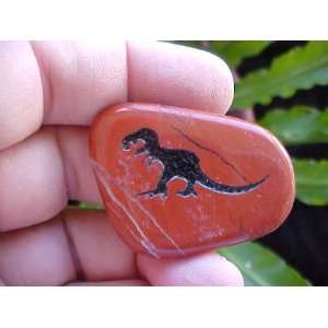   Gemqz Dinosaur Engraved in Poppy Jasper Flat Stone  