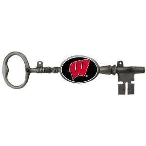  Wisconsin Badgers Logo Key Hook   NCAA College Athletics 