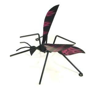 Metal Yard Art Recycled Large GARDEN Wasp Insect NR  