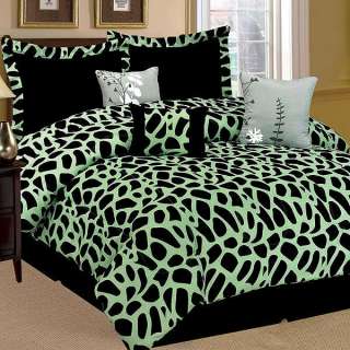   Giraffe Green Wild Animal Comforter Set Black QUEEN Size Bed in Bag