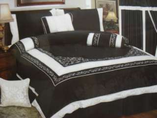   ELEGENT COMFORTER SET BLACK AND WHITE BED IN A BAG NEW 