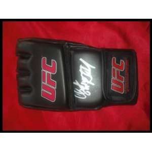 Chuck Liddell Autographed Signed Ufc Glove   Sports Memorabilia