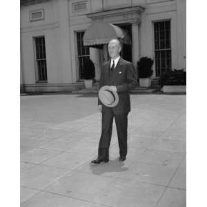  June 7. Governor Lloyd Stark visits the White House. Washington, D.C 