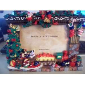  Mantel & Fireplace Christmas Phot Frame   Holds 5x7 Photo 