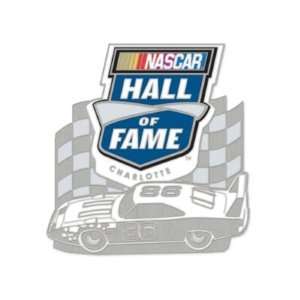  NASCAR OFFICIAL NASCAR LOGO LAPEL PIN: Sports & Outdoors