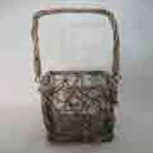    6.75 SQUARE GLASS VASE WILLOW WEAVE BASKET: Home & Kitchen